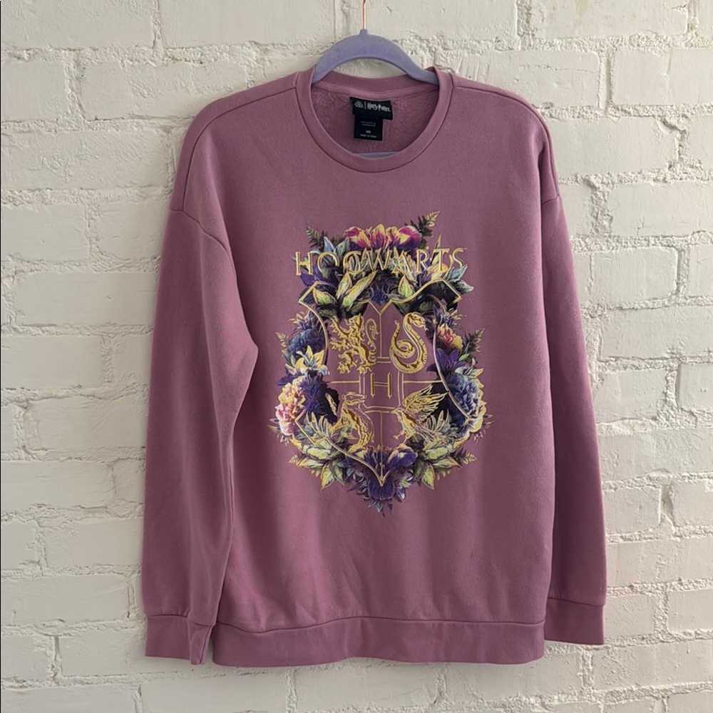NWOT Harry Potter Hogwarts Crest Botanical Crewneck - BoxLunch Exclusive